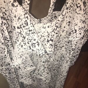 Maureces Black and White speckle Top